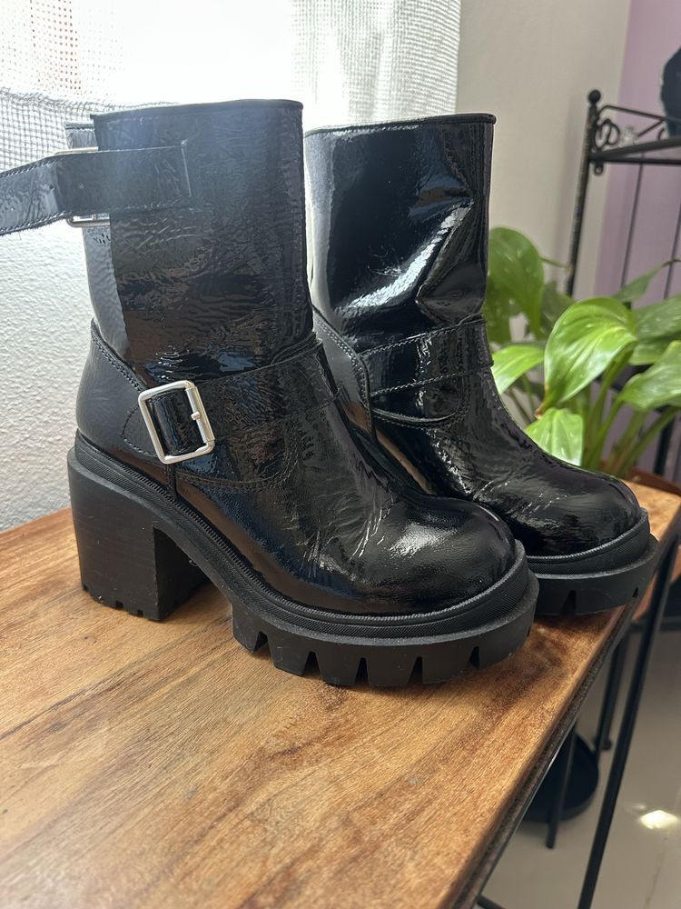 Botas Jeffrey Cambpell 36