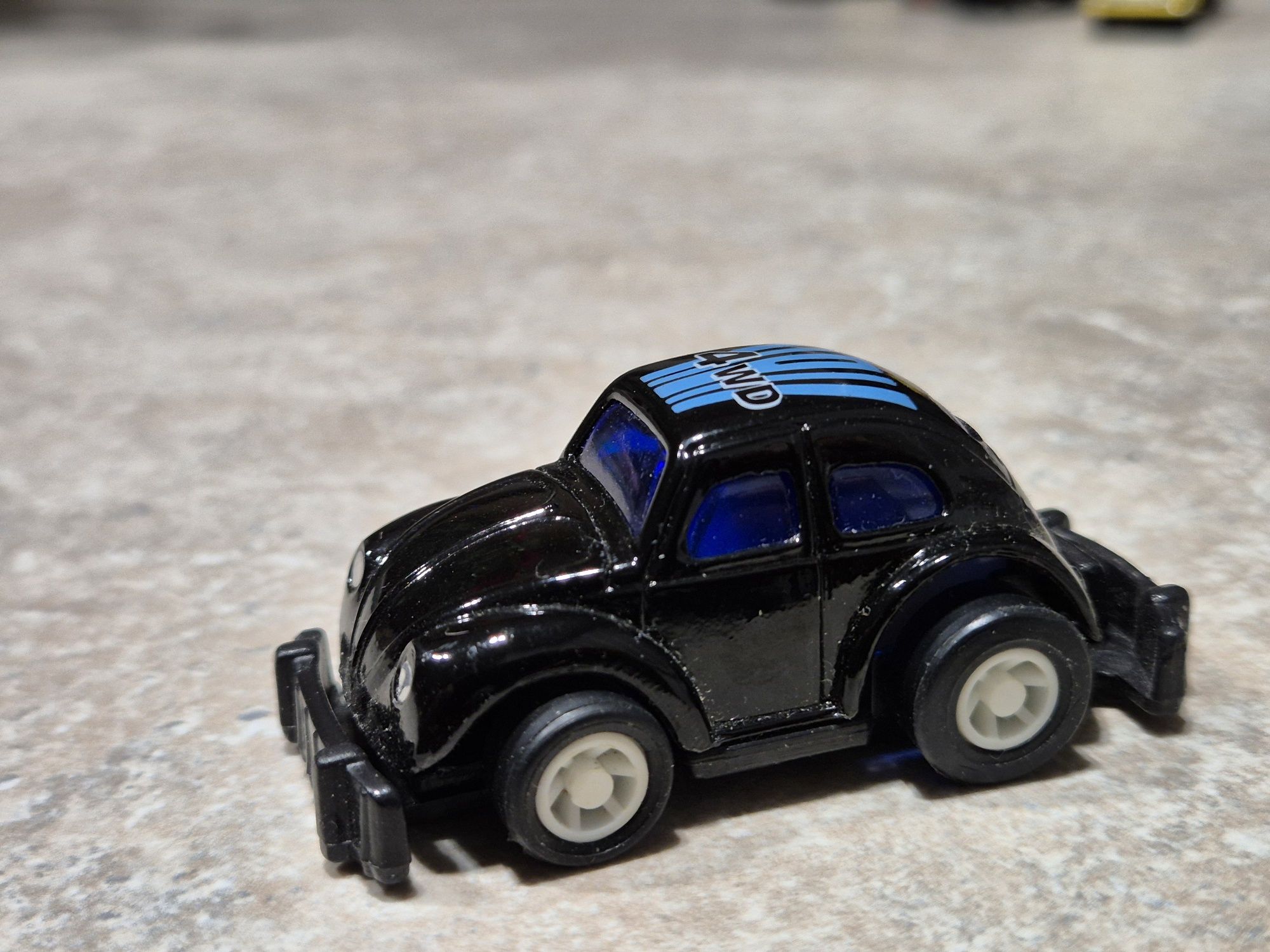 Model zabawka vw garbus kaffer resorak z napędem unikat PRL STARY 1990