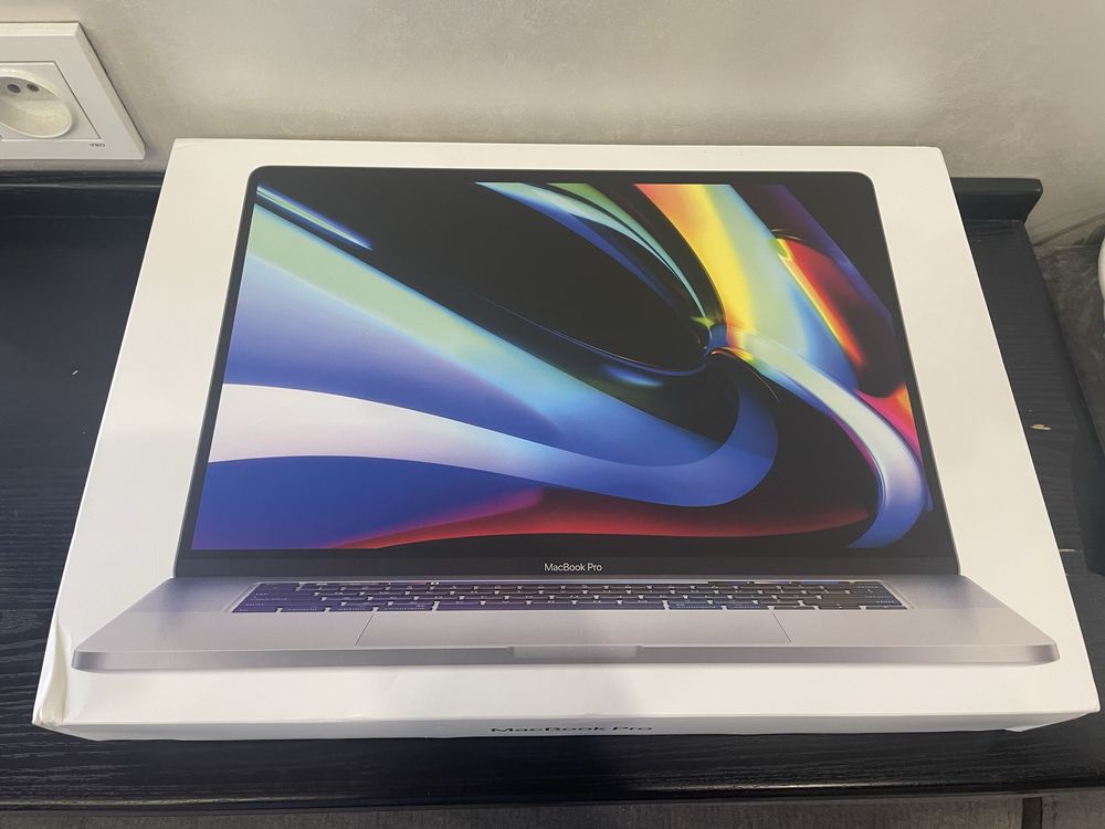 MacBook 16” 2019 16/512gb Intel Core i7 Space Grey