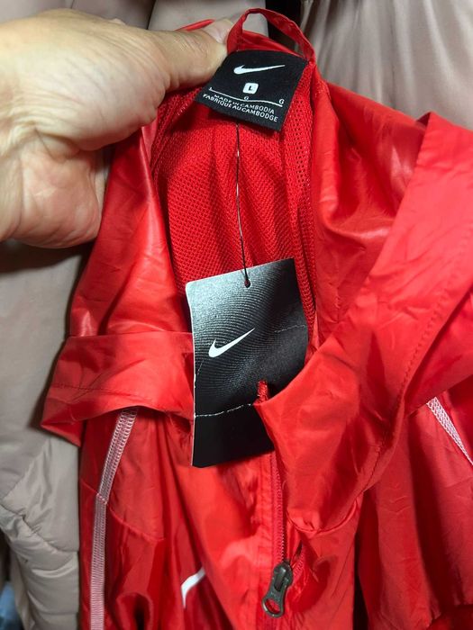 Чоловіча вітровка куртка Nike