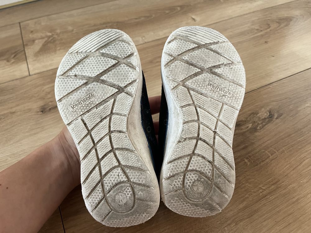 Adidasy chłopiece rozmiar 24