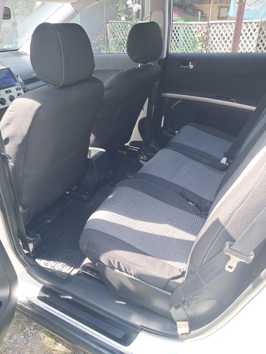 Тойота Королла версо