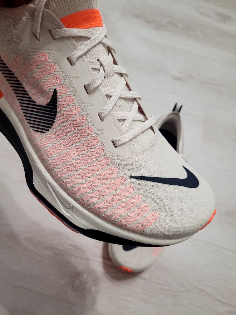 Кроссовки NIKE ZoomX INVINCIBLE RUN 3 нові original