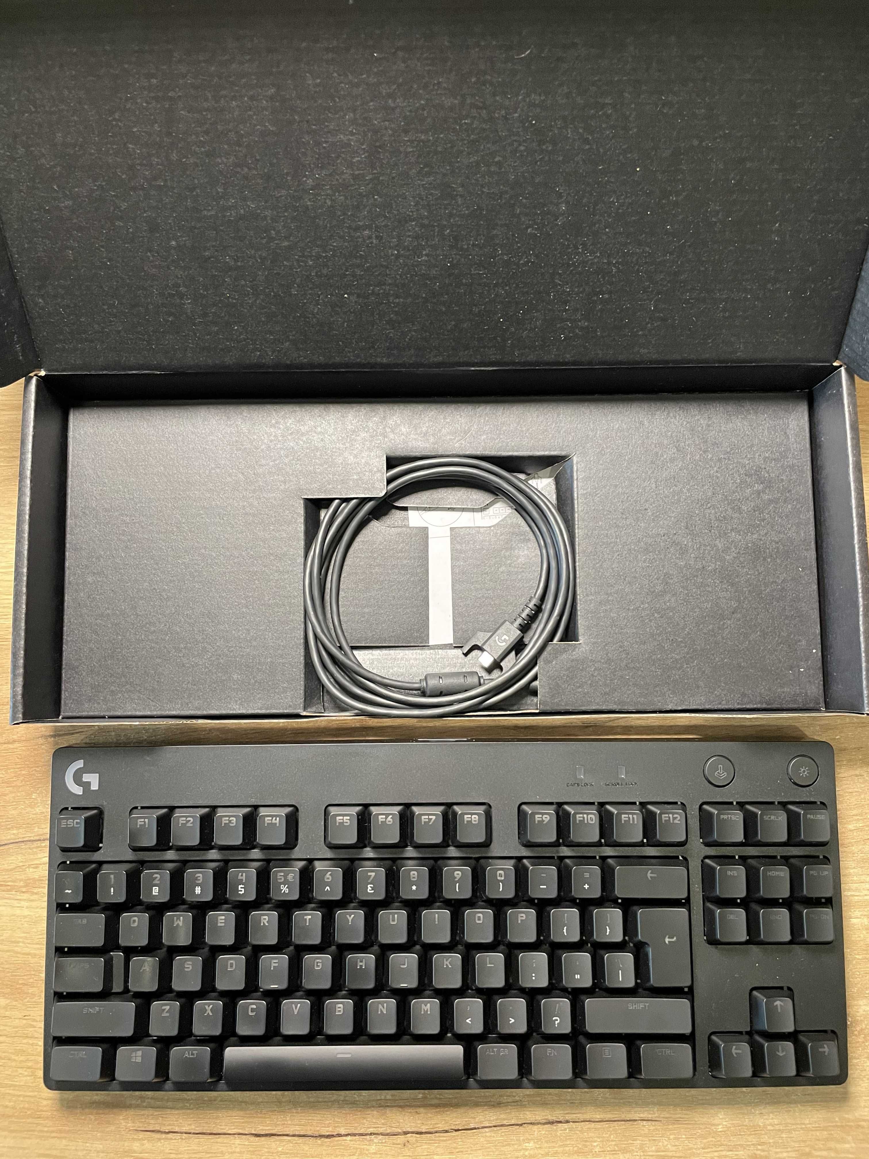 Клавіатура Logitech G PRO RGB GX Tactile стан дуже гарний