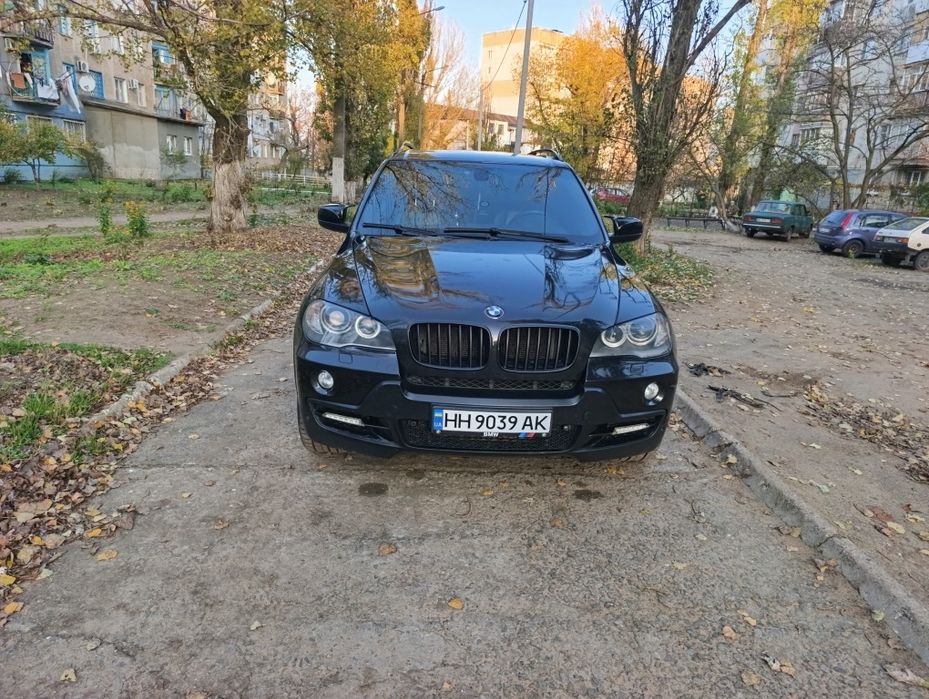 Продам БМВ х5 е70