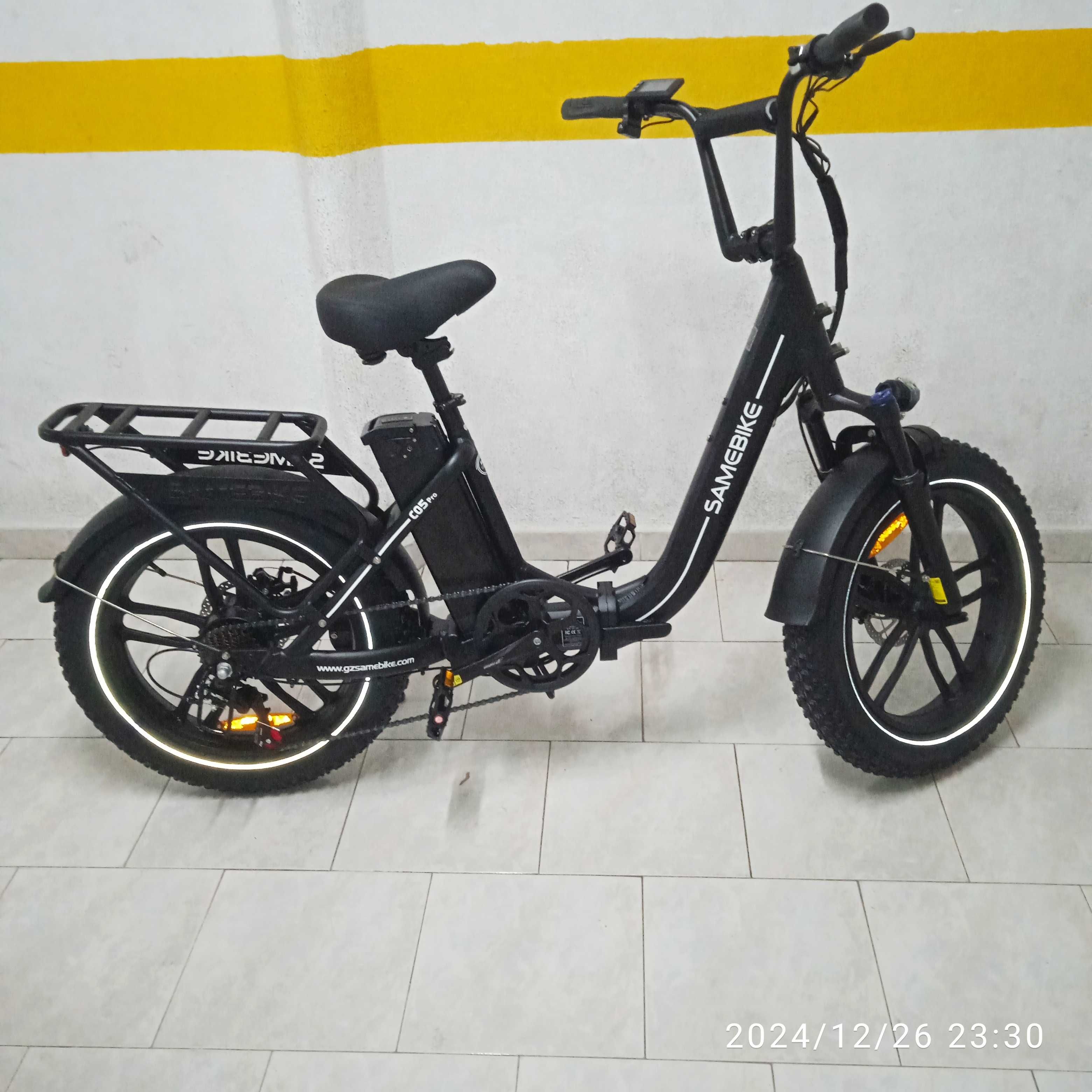 Bicicleta eletrica. Dobrável. Nova. 0 Km. Com cesto.