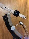 Apple Watch Series 7 - 41mm w kolorze zielonym, kilka pasków