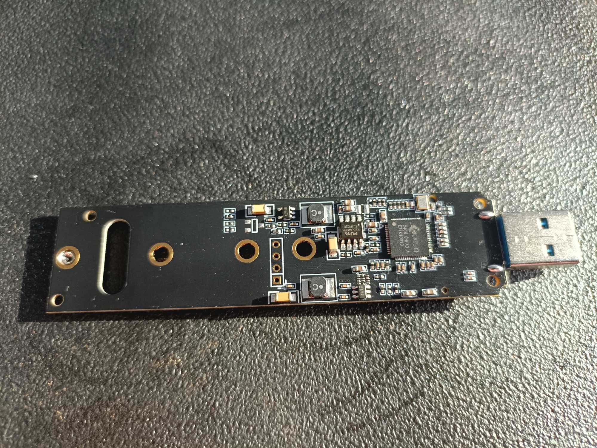 Adapter czytnik USB 3.0 do dysków SSD NVMe M.2