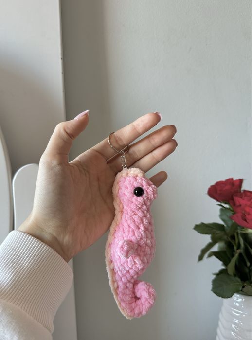 Konik morski brelok maskotka na szydełku