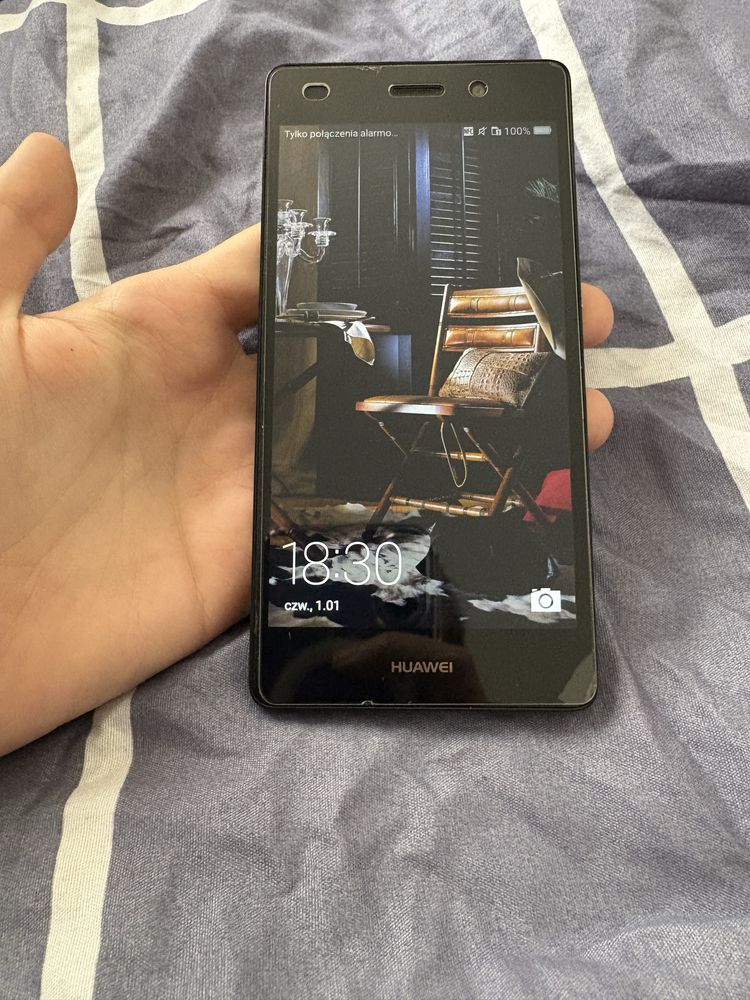 Smartfon Huawei P8 Lite model ALE-L21