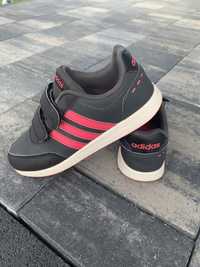 Buty dla dziewczynki Adidas 35