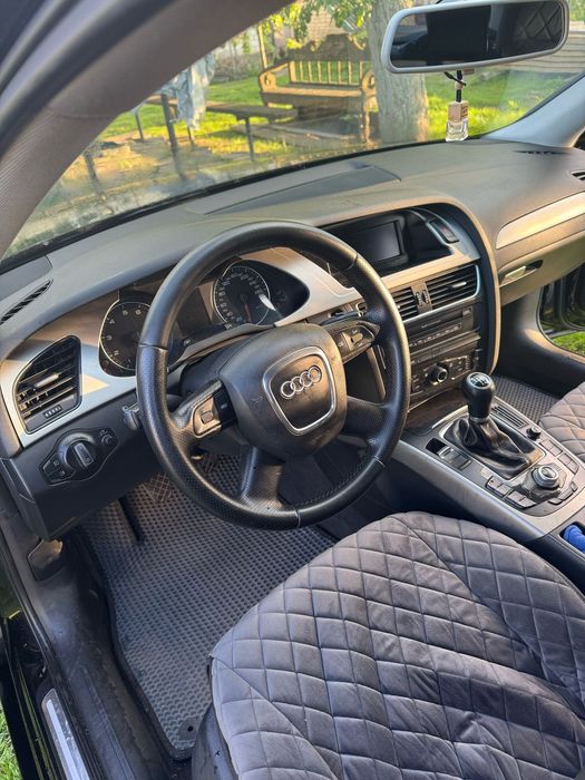 Audi A4 B8 у гарному стані