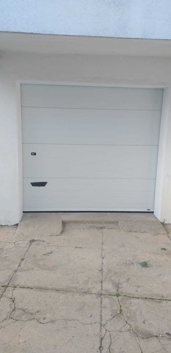 Arrenda-se Garagem