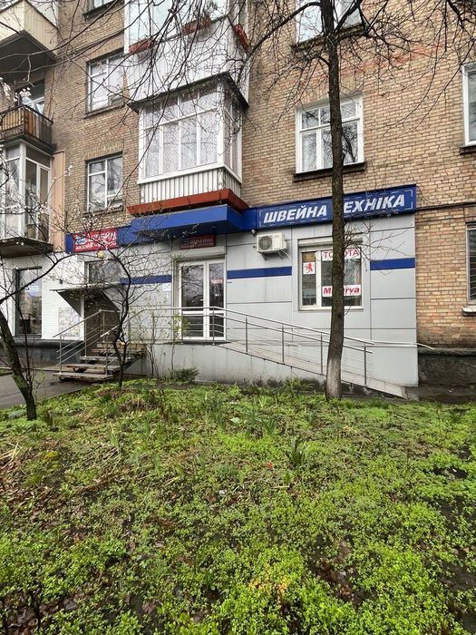 Продаж приміщення  пр. Леоніда Каденюка, 18