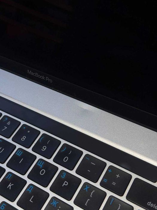 Б/У MacBook Pro 16" 512GB Silver (MVVL2) 2019 i7/16/512 (A)