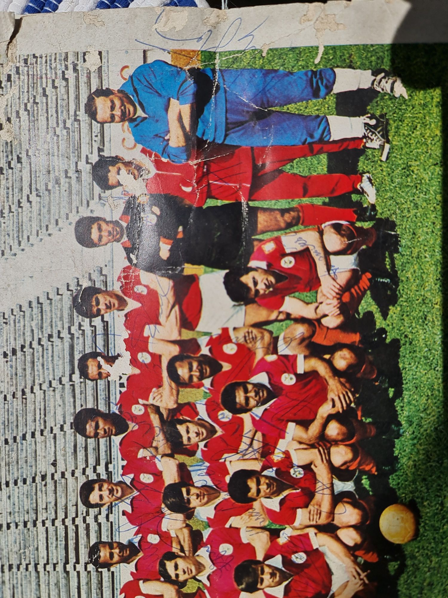 Poster autografado benfica época 1968/ 1969 Autografo Eusébio