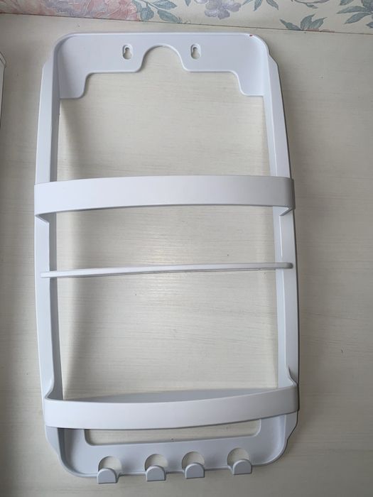 Полиця для ванної, хорошої якості.