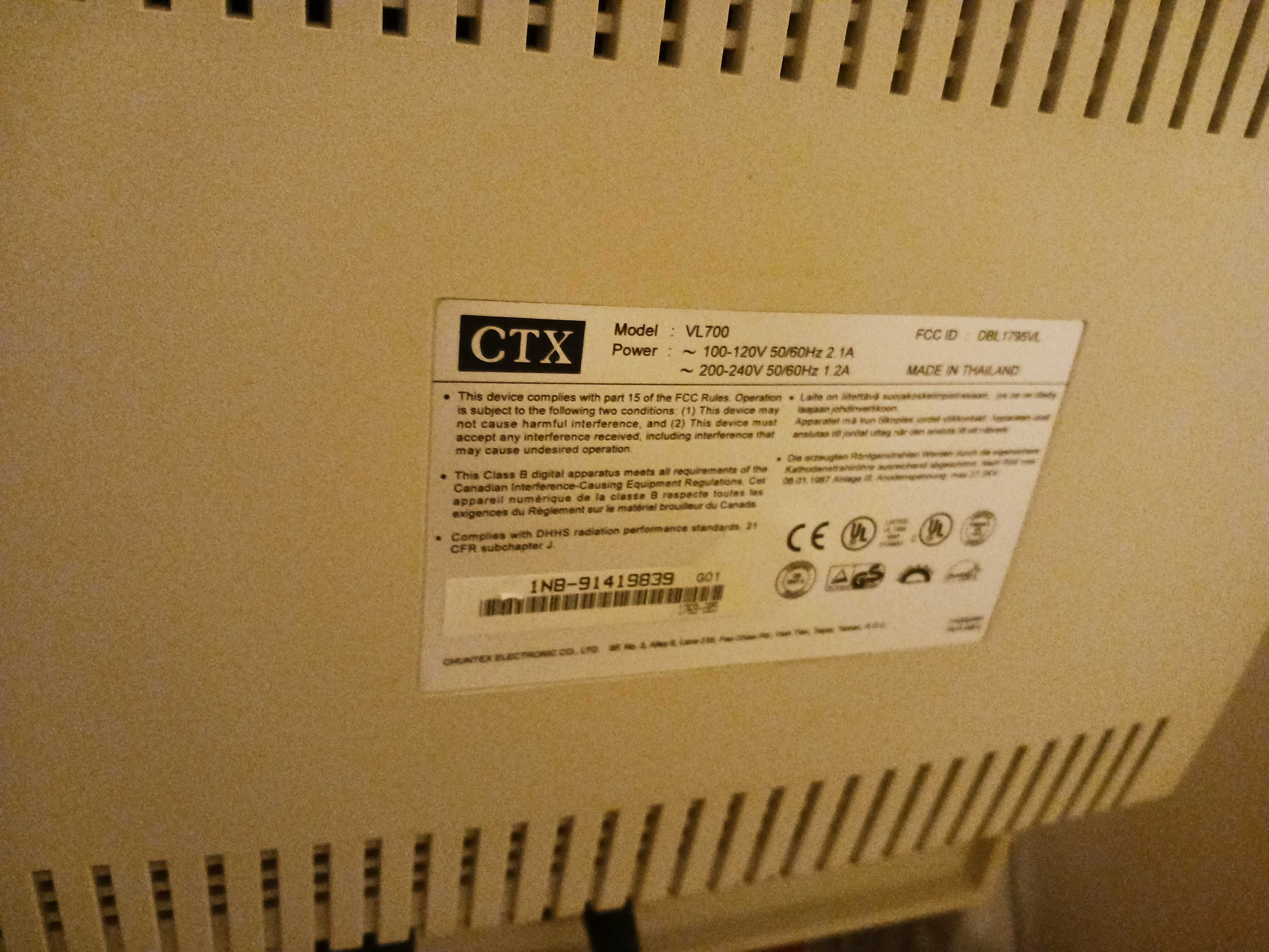 Computador e Monitor antigo