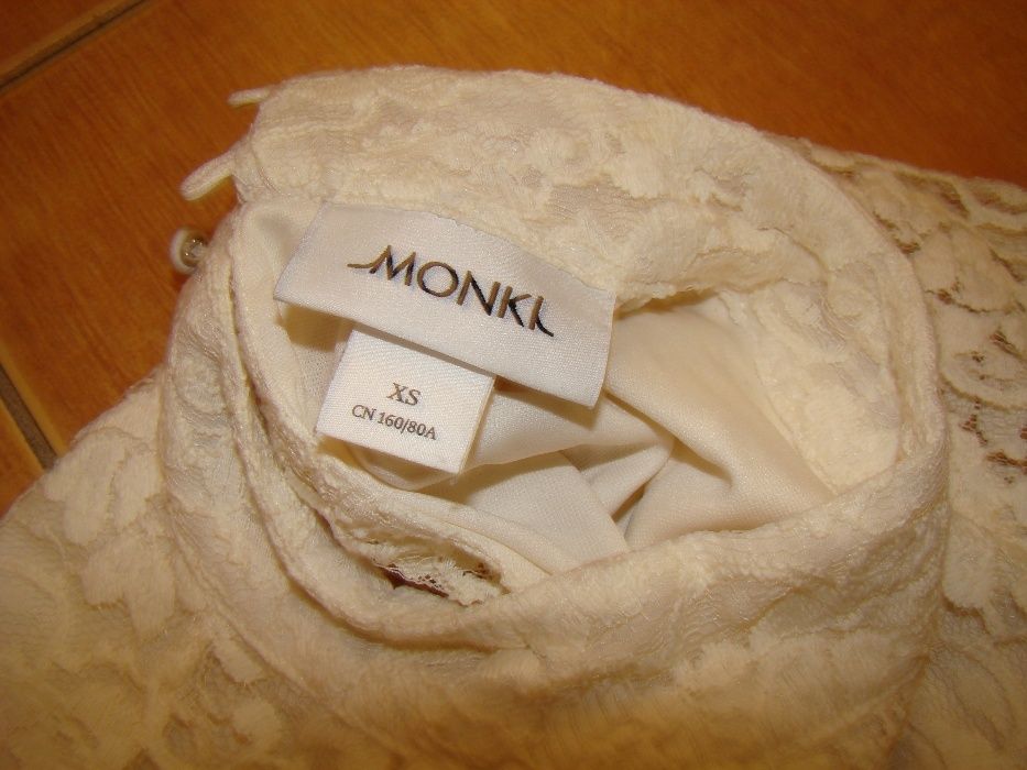 sukienka z koronki ecru r.m