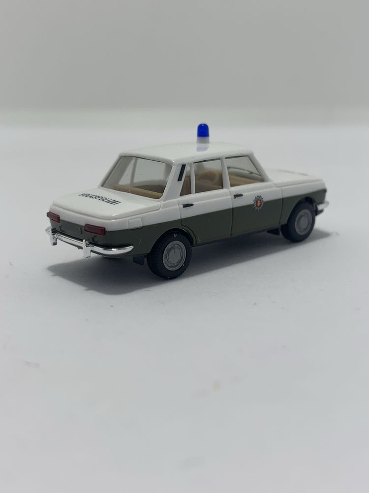 Wartburg 353 66 da Herpa escala 1/87
