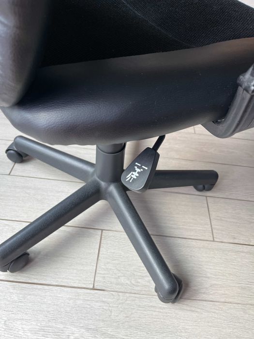 Fotel biurowy Biurowe krzesło obrotowe JYSK Sunds