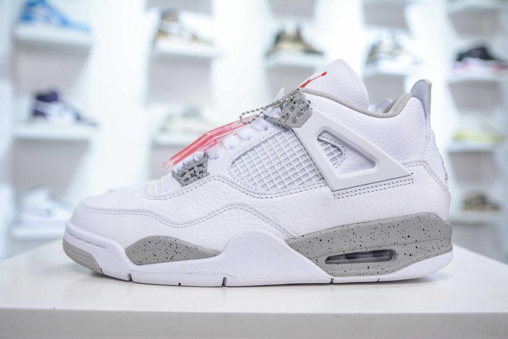 Buty meskie Mokasyny Jordan_4_Retro_White_Oreo R.39