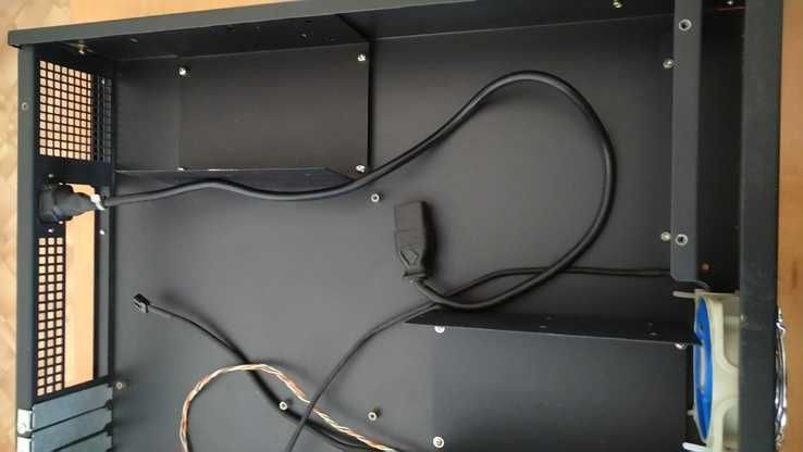 Корпус серверний 19" CSV 2U-LC 6HDD без БЖ