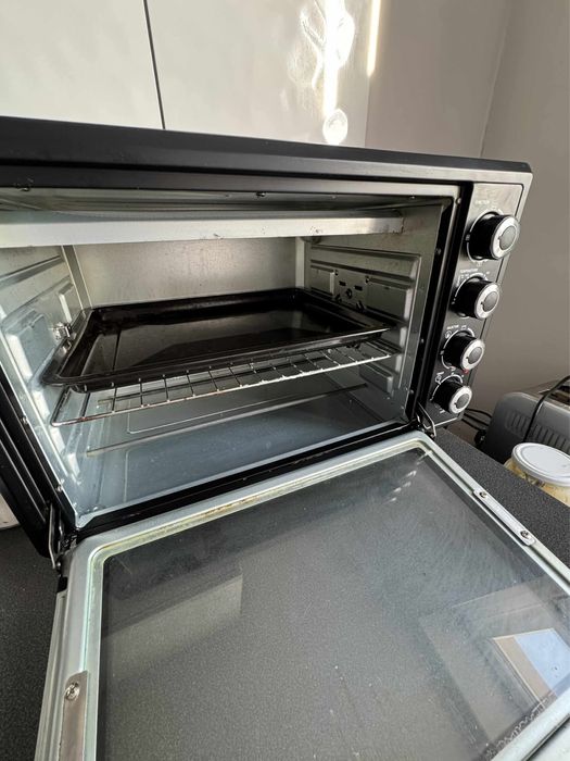 Piekarnik MPM z termoobiegiem na gwarancji