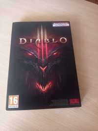 Vários jogos sobretudo para PC Diablo, Final Fantasy, War
