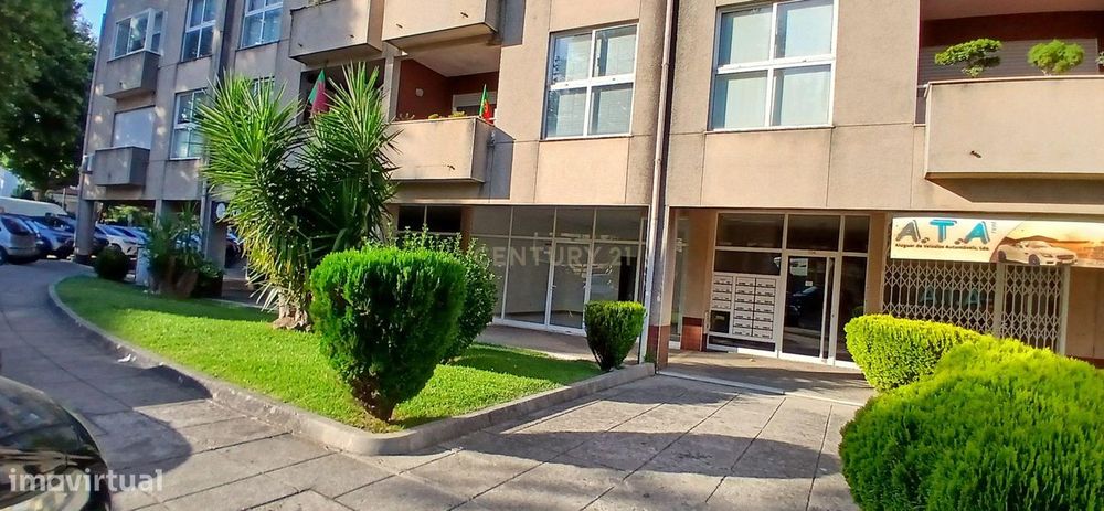 Loja para Arrendamento - Arcozelo, Barcelos