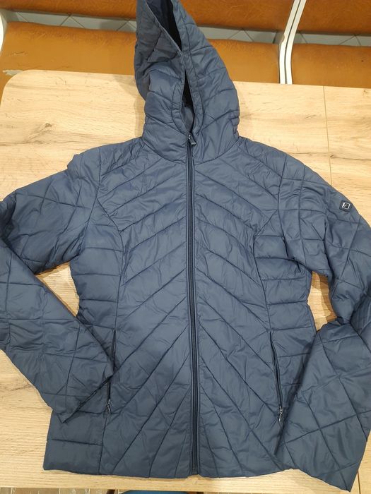 Легесенька вітровка