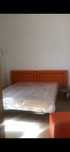 Cama de casal,
completa , colchão, sommier, pés, cabeça de cama