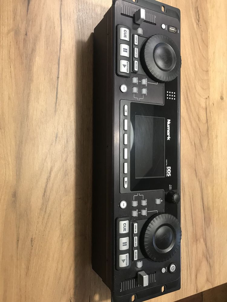 Odtwarzacz konsola NUMARK dla DJ
