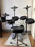 Bateria Alesis Nitro Mesh Kit