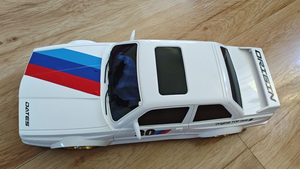 Samochód zdalnie sterowany BMW E30 M3 Evo do Driftu Driftowania Neony