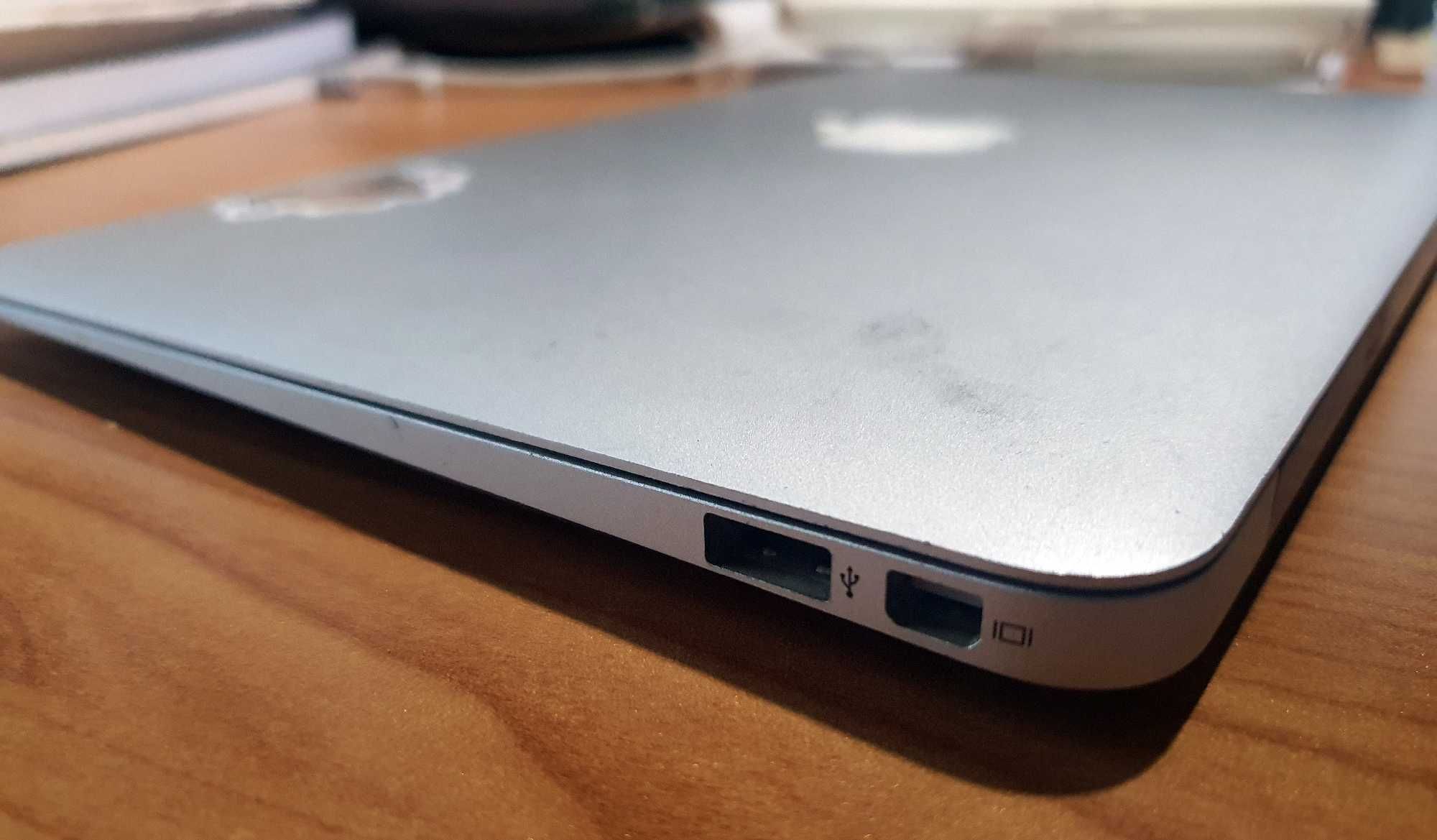 Macbook Air 11" 2010