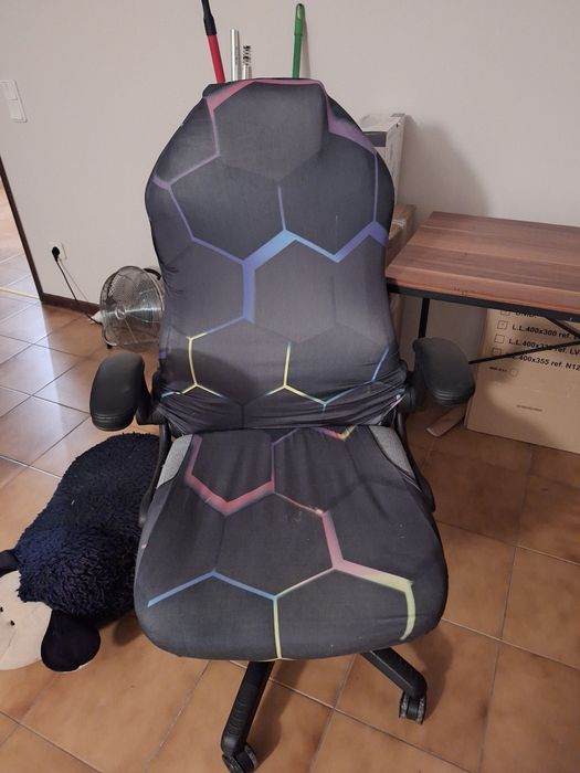 Secretária e cadeira para gamers
