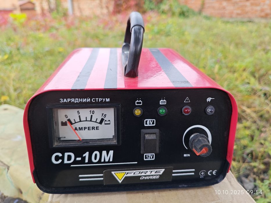 Зарядное устройство для аккумуляторов 6В; 12В