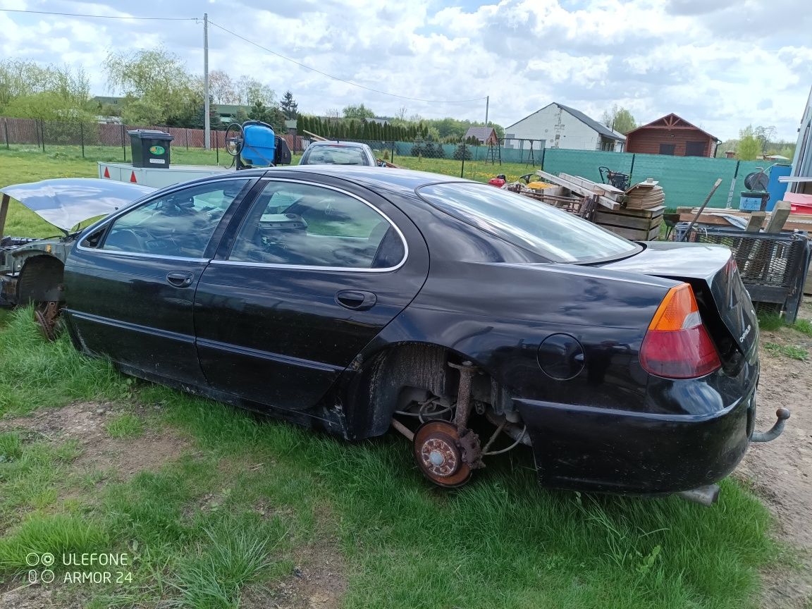 Chrysler 300m części z demontażu, szyba hak nadkola silnik skrzynia...