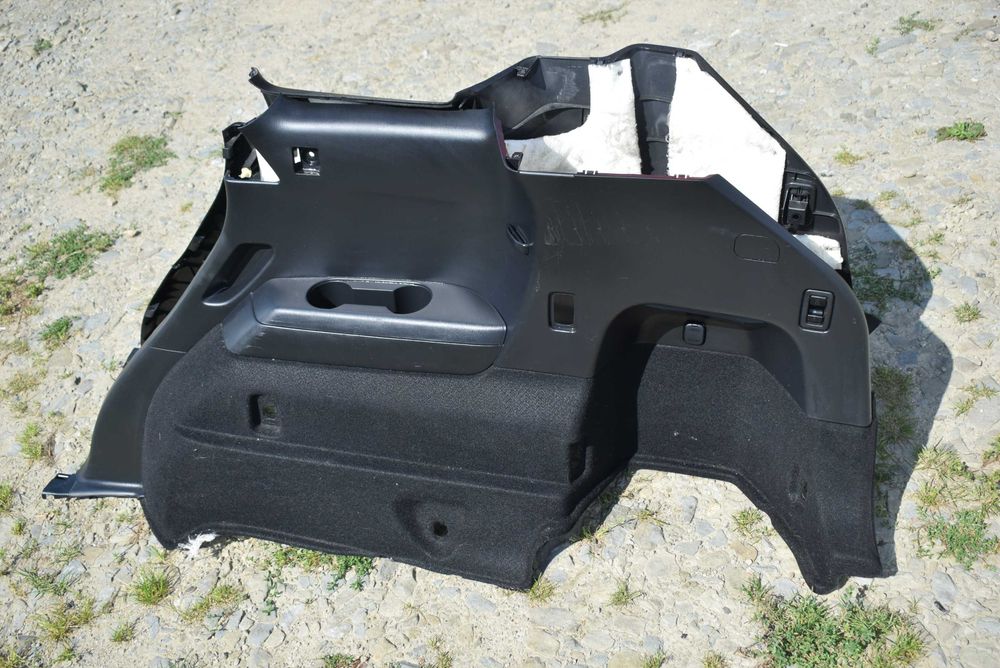 boczek bagażnika lewy prawy MAZDA CX9 CX-9 2010R.