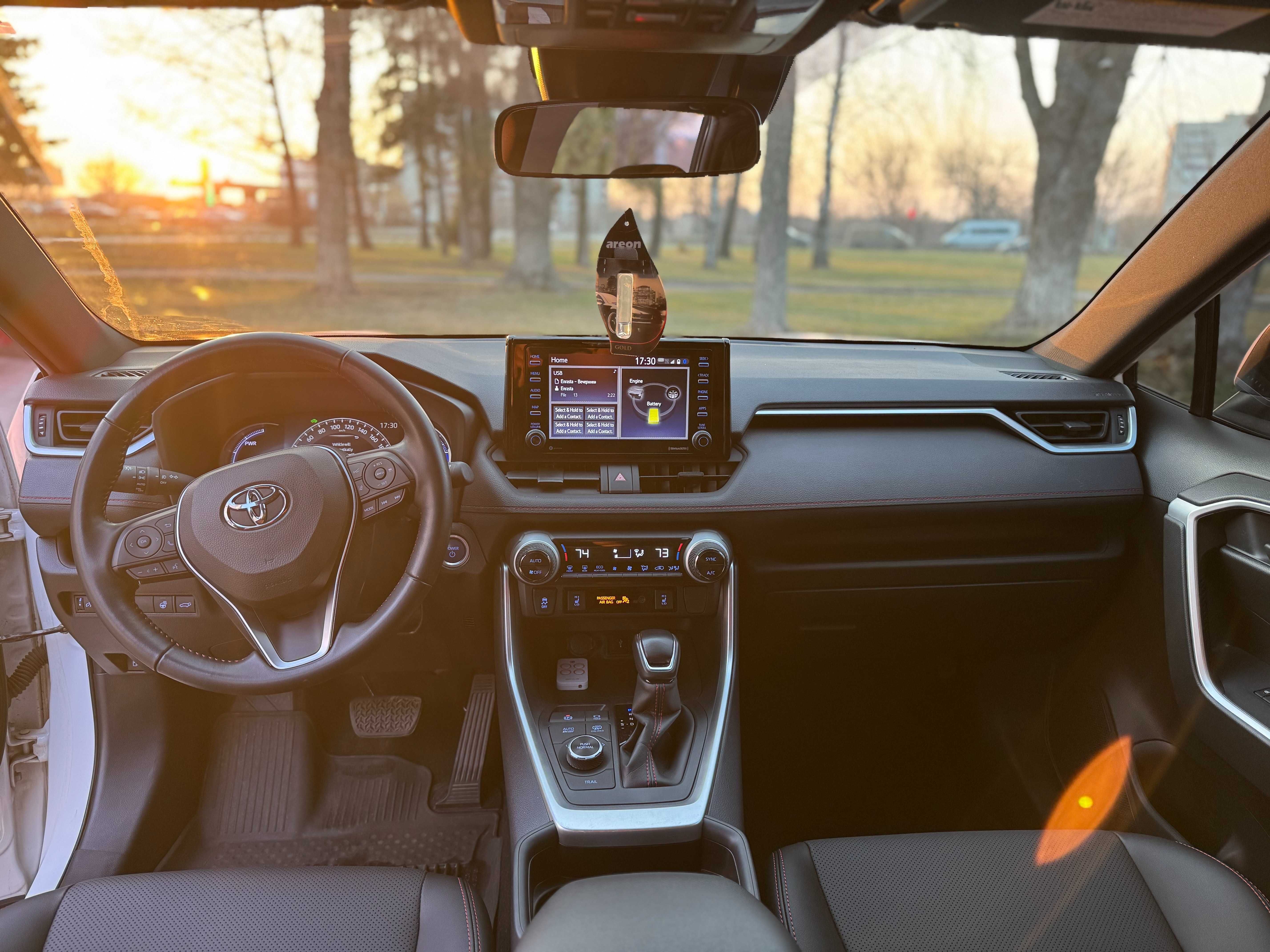 Toyota RAV4 2021 Plug-in-hybrid (PHEV) RRIME SE