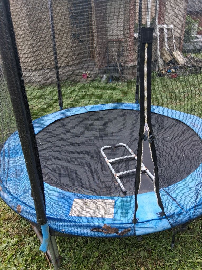 Trampolina do skakania