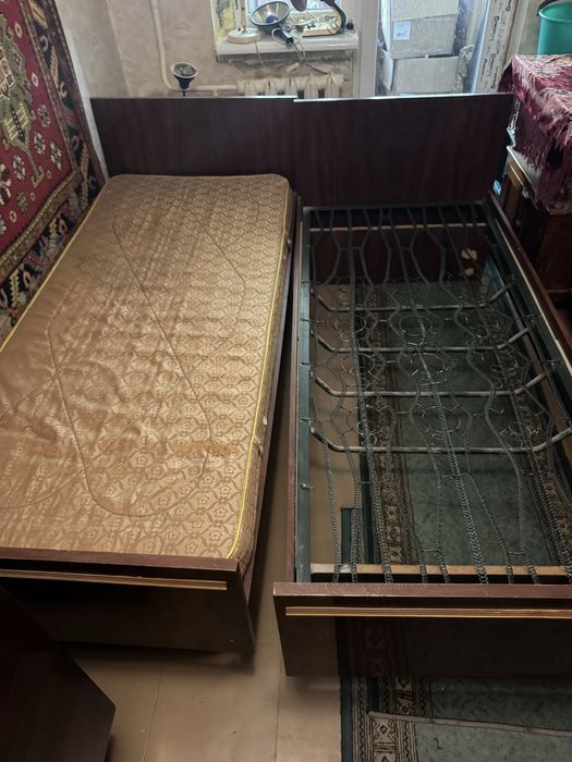 Две Кровати