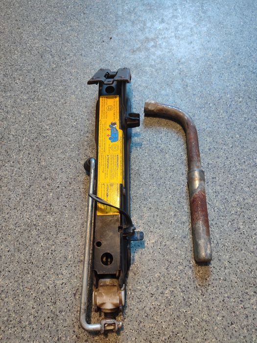 Домкрат Мерседес МЛ Mercedes ML W163