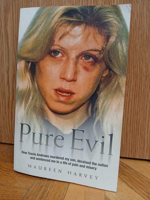 M. Harvey "Pure Evil" (книга на английском)
