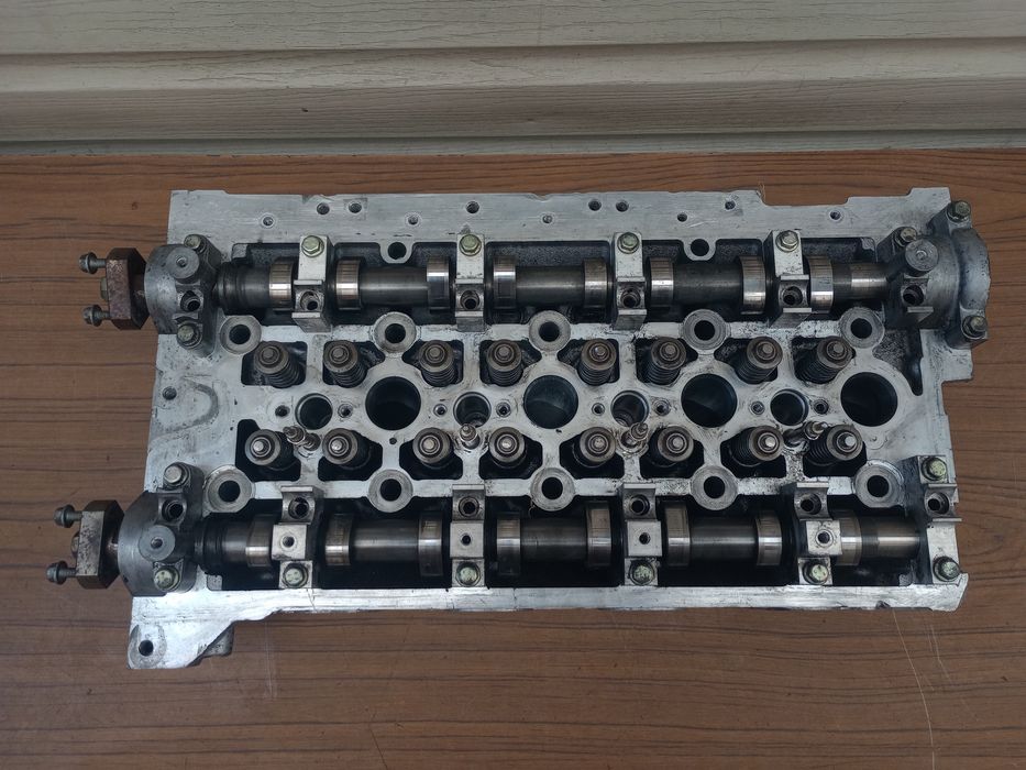 Головка блока ГБЦ Renault Kangoo/Megane/Scenic/Trafic/Laguna/Master