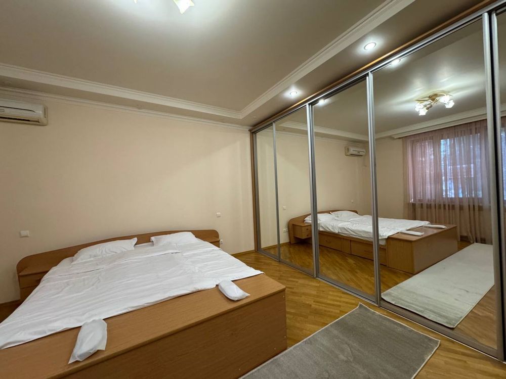 Квартира в центрі Мукачева 3 кімнати