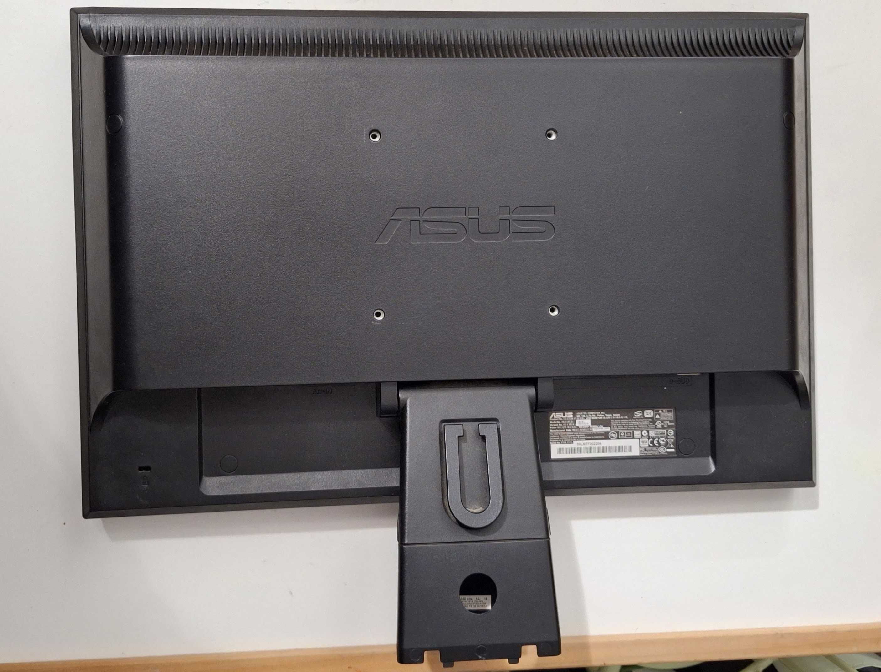 Monitor Asus VGA