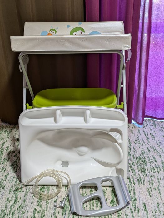 Banheira com muda fraldas