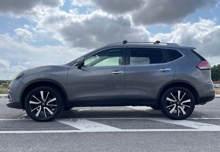 SUV Nissan X-Trail Tekna Panorâmico - 7 Lugares